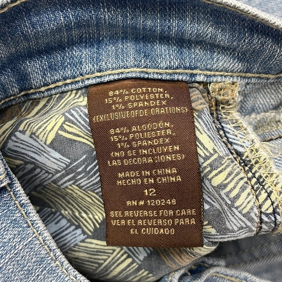 Foster Jeans Co Women’s High Rise Light Wash Boot Cut Jeans, size 12 - Picture 3 of 13